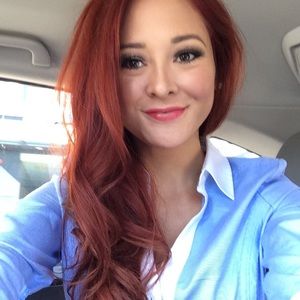 Meet your Posher, Elyse